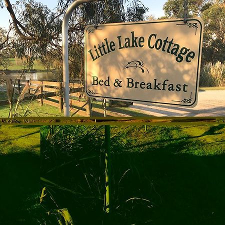 Little Lake Cottage Nyora Esterno foto