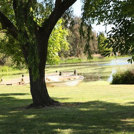 Little Lake Cottage Nyora Esterno foto