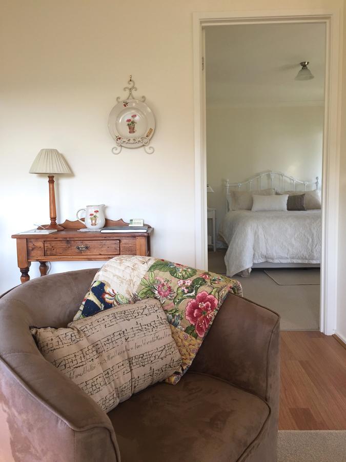 Little Lake Cottage Nyora Esterno foto